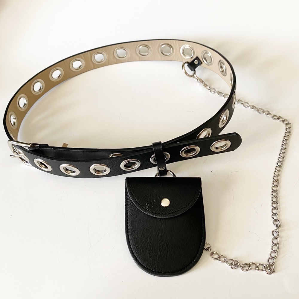 NEW Faux Leather Eyelet Belt with Chain and Pouch - Picture 3 of 4